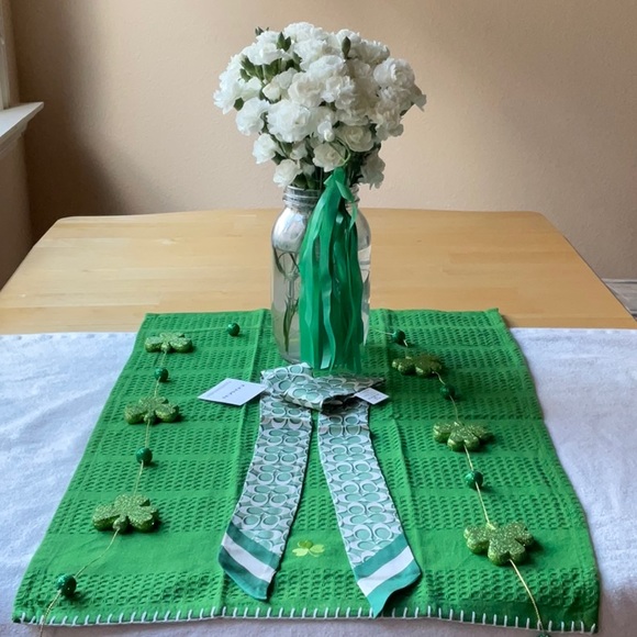 ππ§£COACH SIGNATURE PRINT SKINNY SCARF ππ§£ - Picture 12 of 16